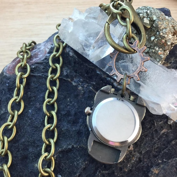 Skull Pocketwatch Watch REALLY WORKS - Picture 4 of 6